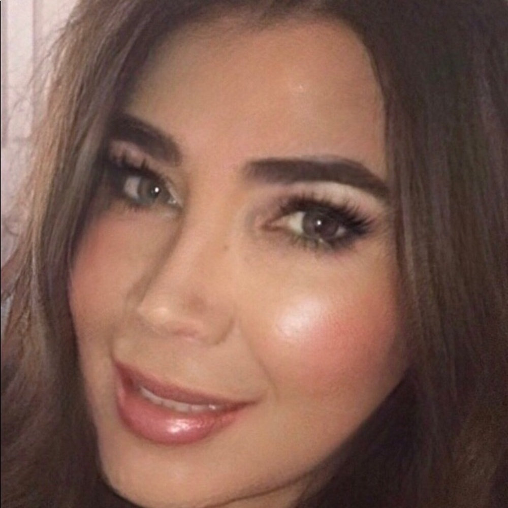 Meet your Posher, Rose